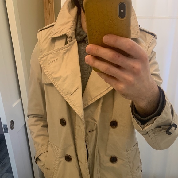 Banana Republic Trench Coat - Picture 4 of 4